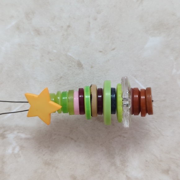 Hand Crafted Button Christmas Tree Decoration Ornament for holiday winter season - Picture 6 of 6